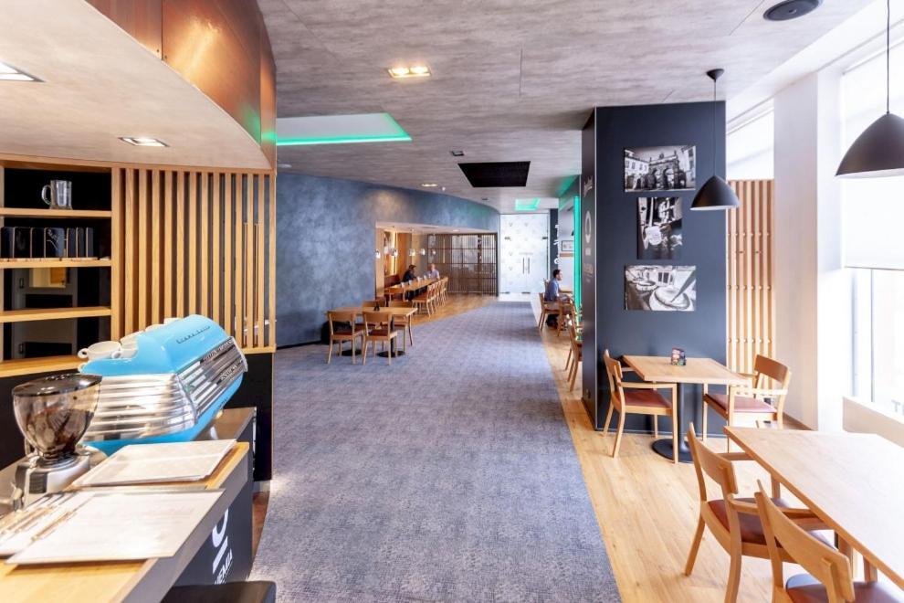 Steelhouse Hotel Trinec Esterno foto