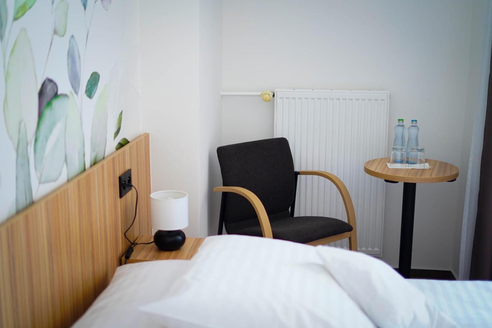 Steelhouse Hotel Trinec Esterno foto